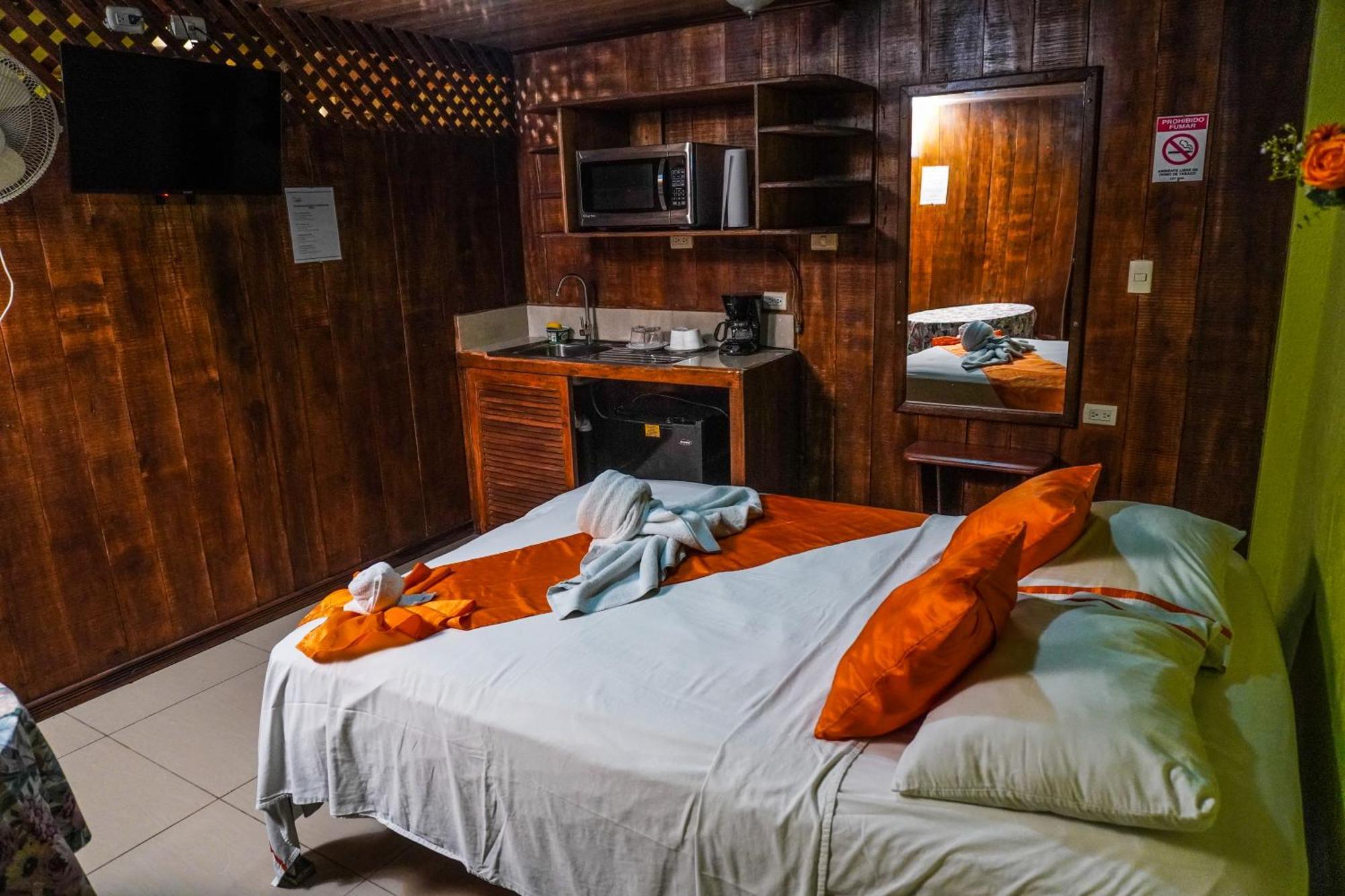 Hospedaje Angeluz Quesada  Ngoại thất bức ảnh