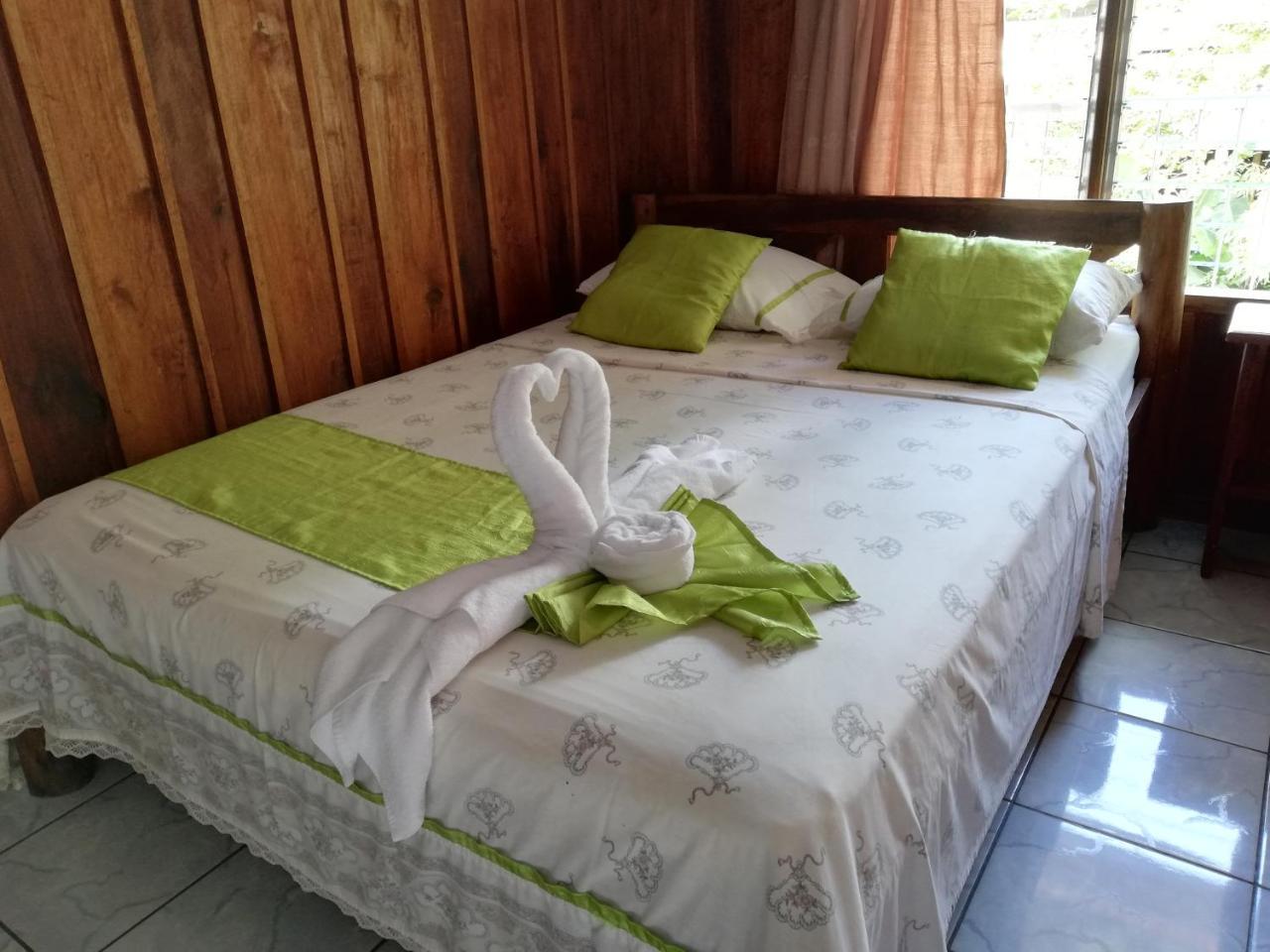 Hospedaje Angeluz Quesada  Ngoại thất bức ảnh